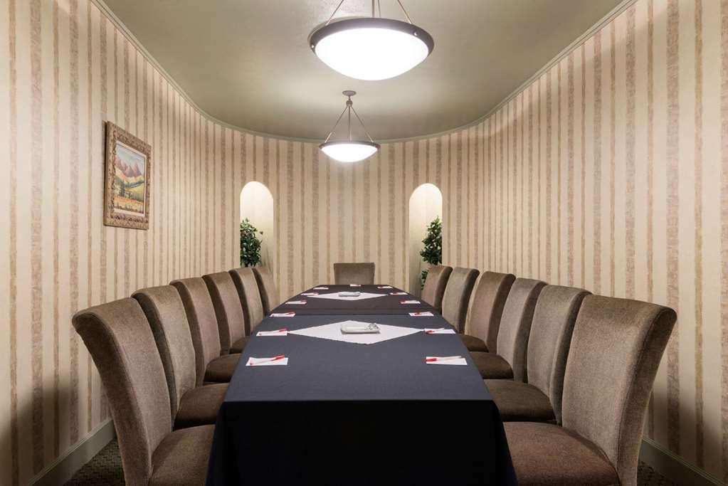 Ramada By Wyndham Topeka Downtown Hotel & Convention Center Facilidades foto